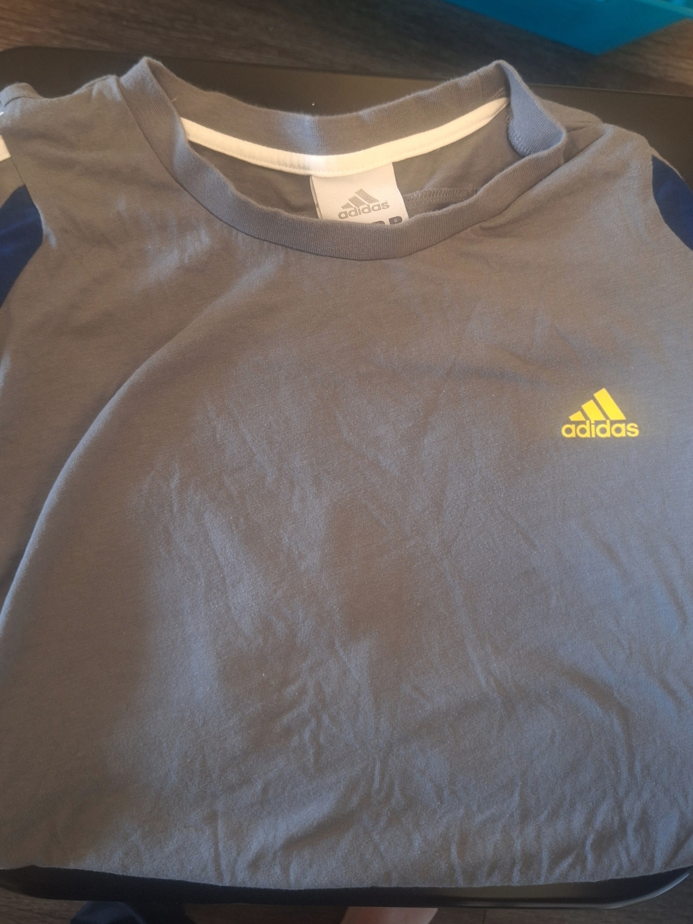 Adidas Men’s Grey Crew Neck T-Shirt with Yellow Logo